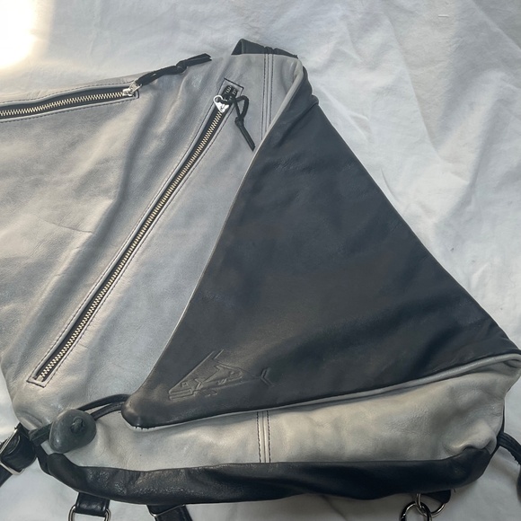 Anita Jackel Trifold Leather Backpack Sling Bag - Picture 3 of 14